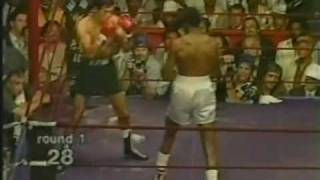 Thomas quotHitmanquot Hearns vs Pipino Cuevas [upl. by Kitchen]