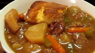 HOW TO MAKE BEEF STEW IN A CROCK POT [upl. by Gonick]